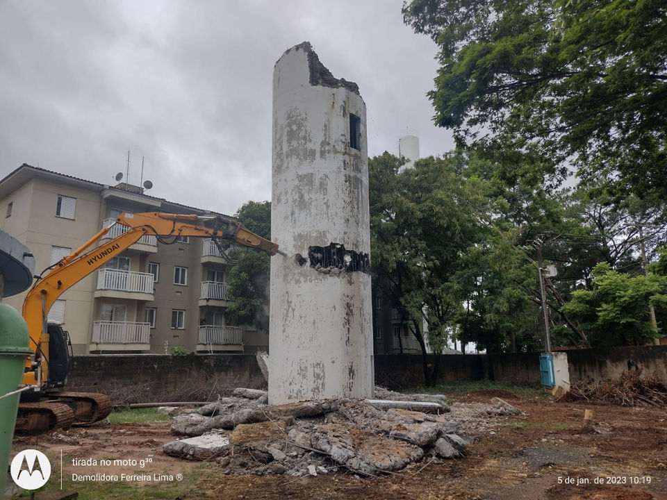 Longitude Incorporadora / Sabesp - Demolidora Ferreira Lima
