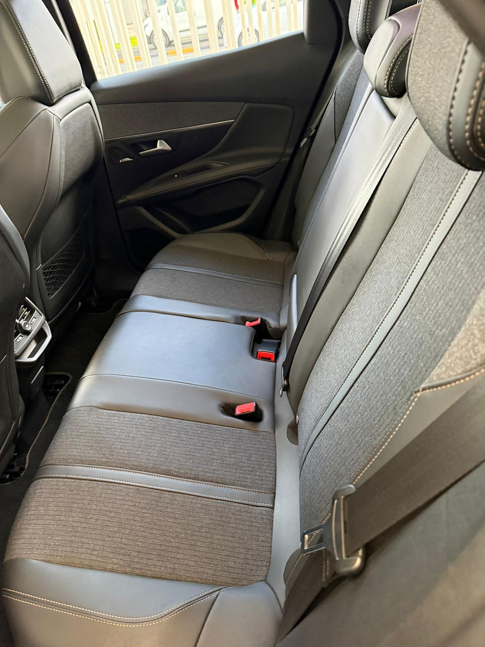 Miniatura: 2020 PEUGEOT 3008 BLUHDI SES 1.5cc 130cv "GT"