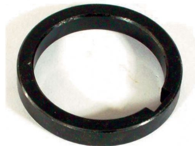 Black metal ring gasket