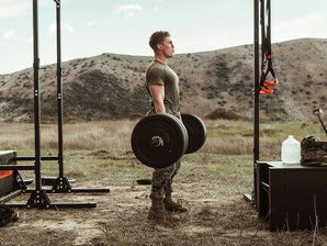 Romanian deadlift: Η τεχνική αυτής της βασικής άσκησης και παραλλαγές