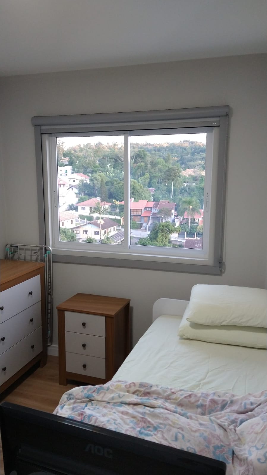 PISO DE PVC PAPOULA, RODAPÉS E PERSIANAS — foto 4