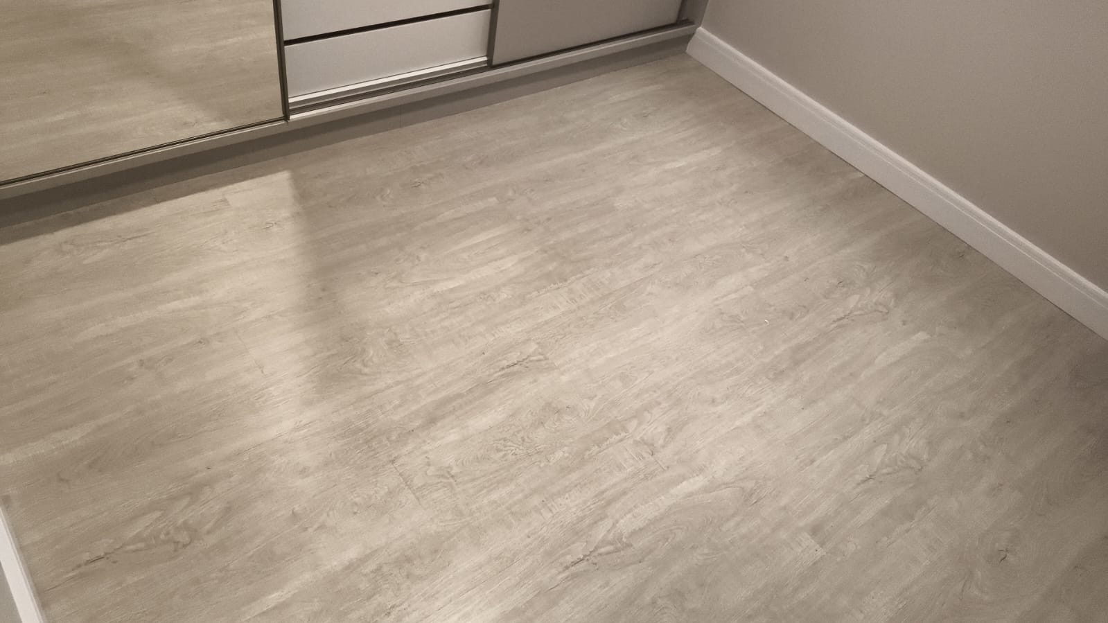 PISO VINÍLICO DE PVC BAUNILHA — foto 3