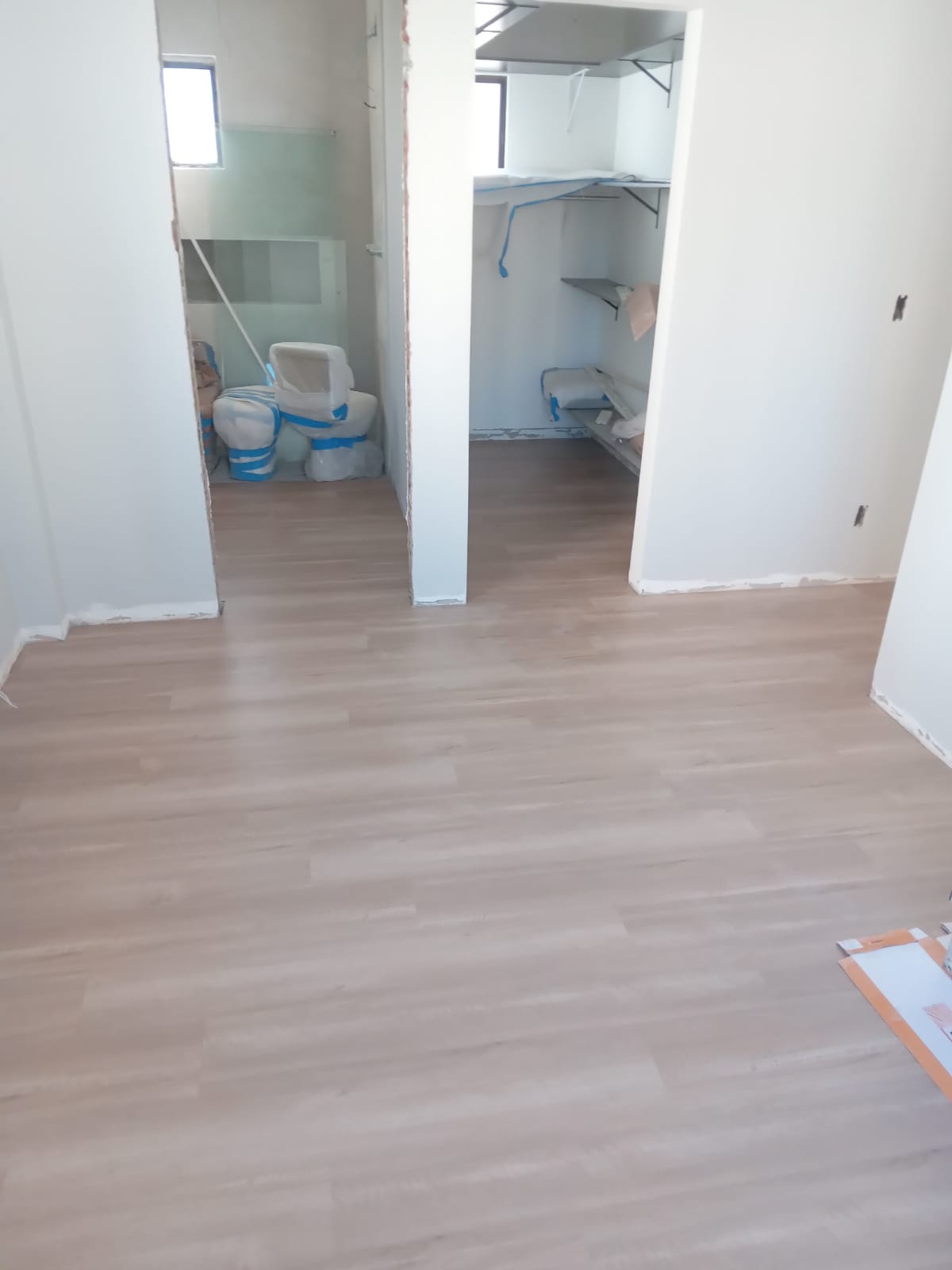 PISO VINÍLICO VANILLE — foto 9