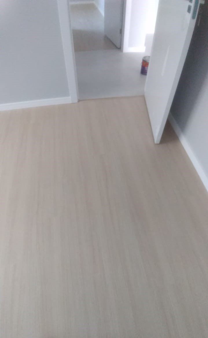 PISO LAMINADO CARVALHO MAIORCA — foto 2