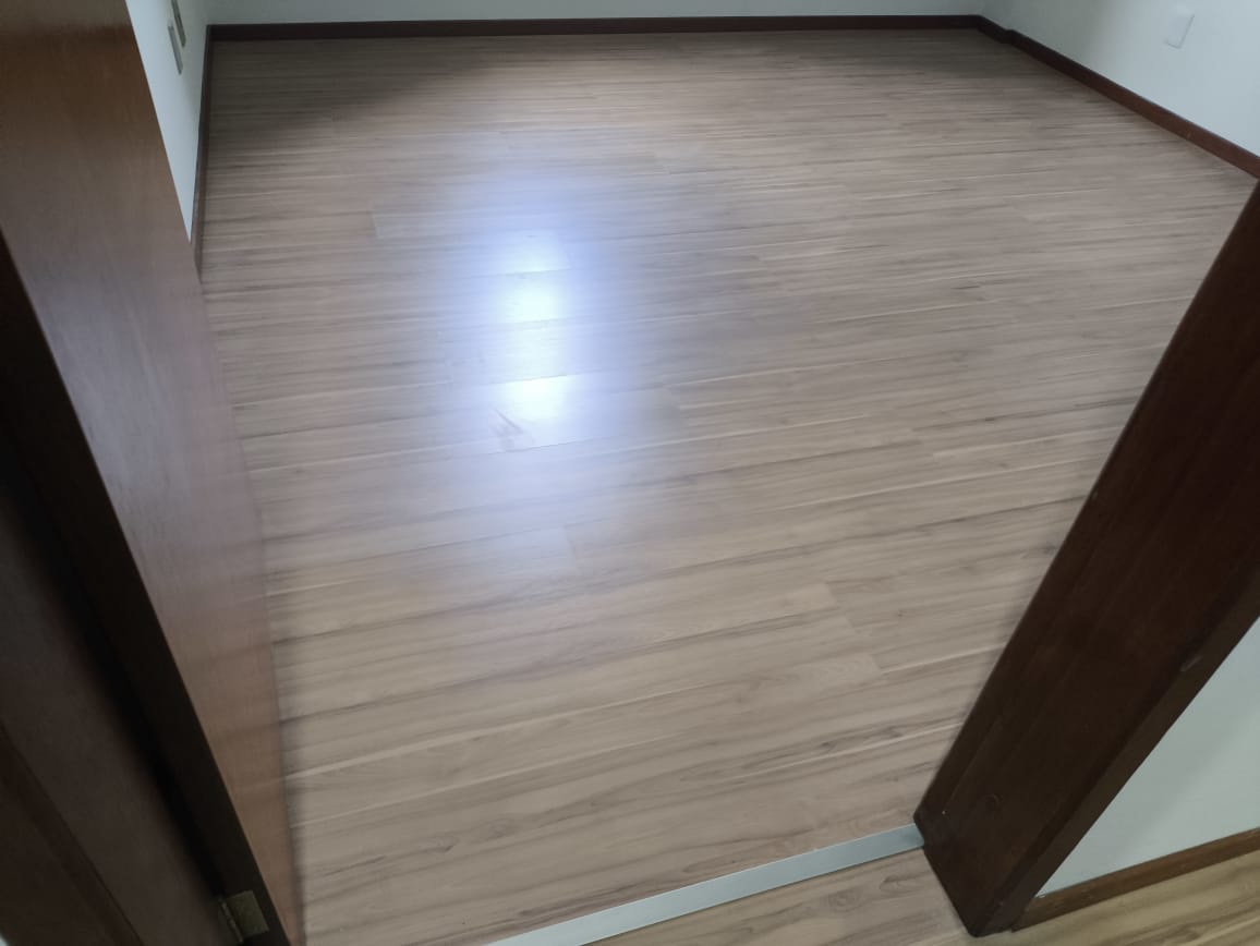 PISO LAMINADO CAPUCCINO — foto 9