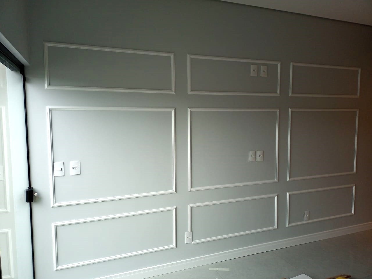 INSTALAÇÃO DE BOISERIE