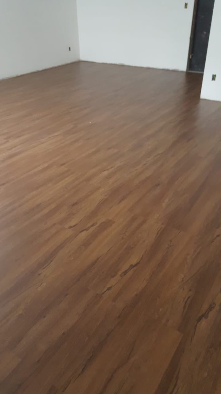 Piso de PVC Canela