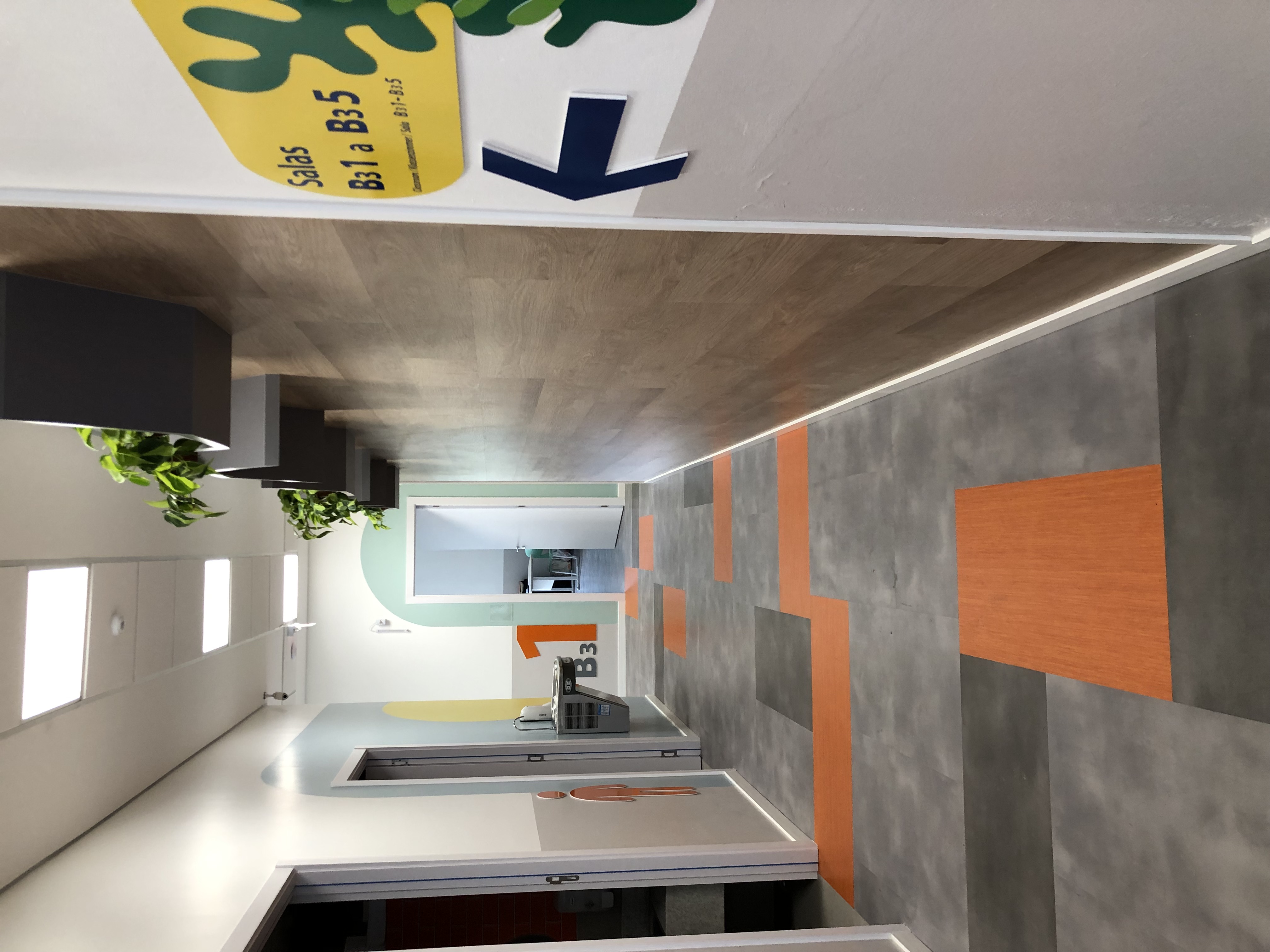 PISO VINÍLICO, RODAPÉ E PERSIANAS — foto 3