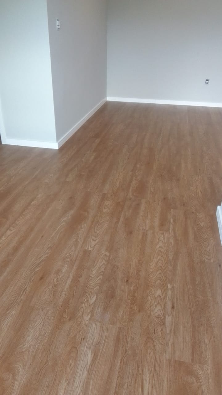 PISO VINÍLICO DE PVC ANDIROBA — foto 4