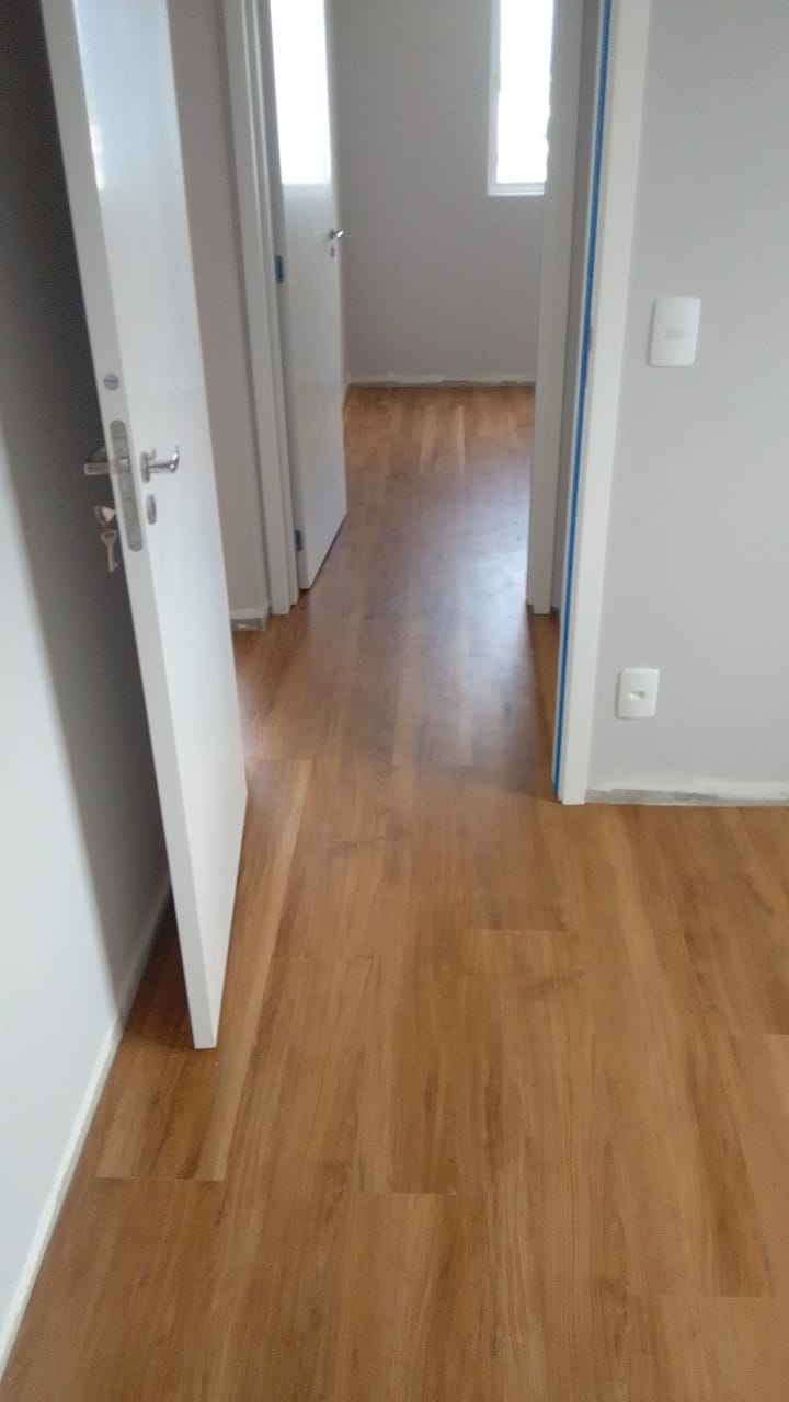 PISO VINÍLICO DE PVC CAMÉLIA — foto 4