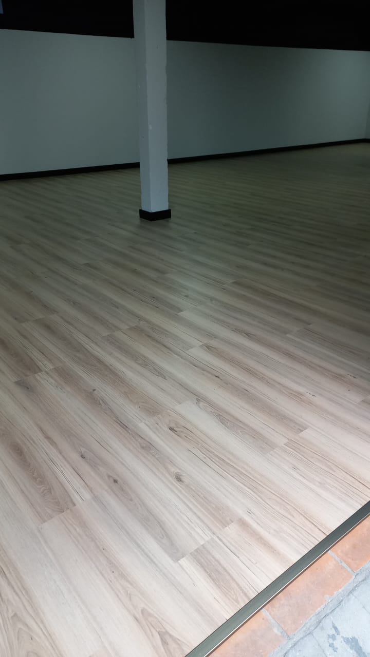 PISO LAMINADO ELMO MACCIATO — foto 3