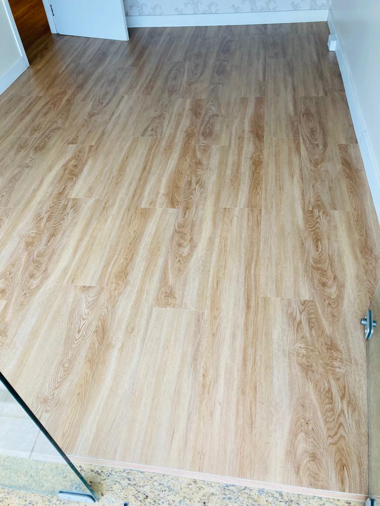 PISO VINÍLICO DE PVC PAPOULA — foto 3