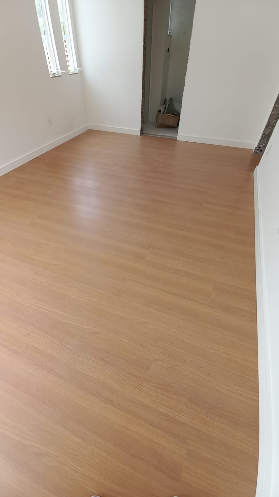 PISO LAMINADO CARVALHO