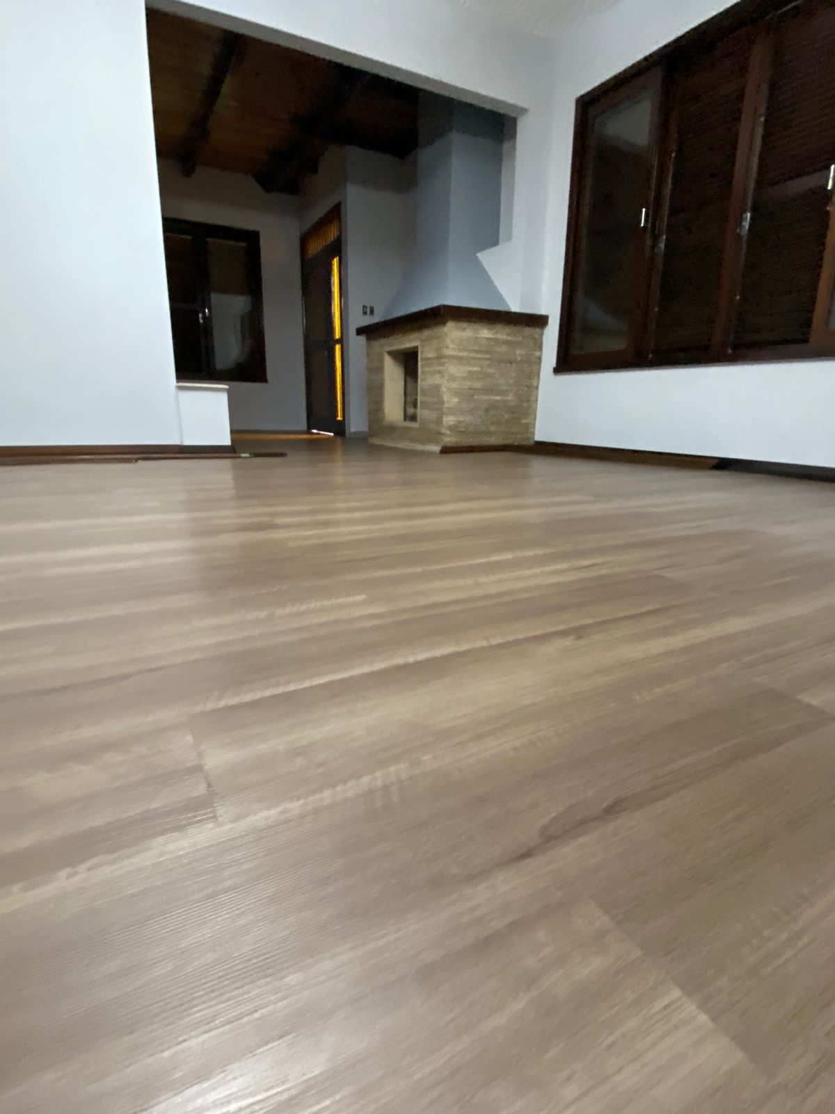 PISO VINÍLICO DE PVC CAPUCCINO — foto 4