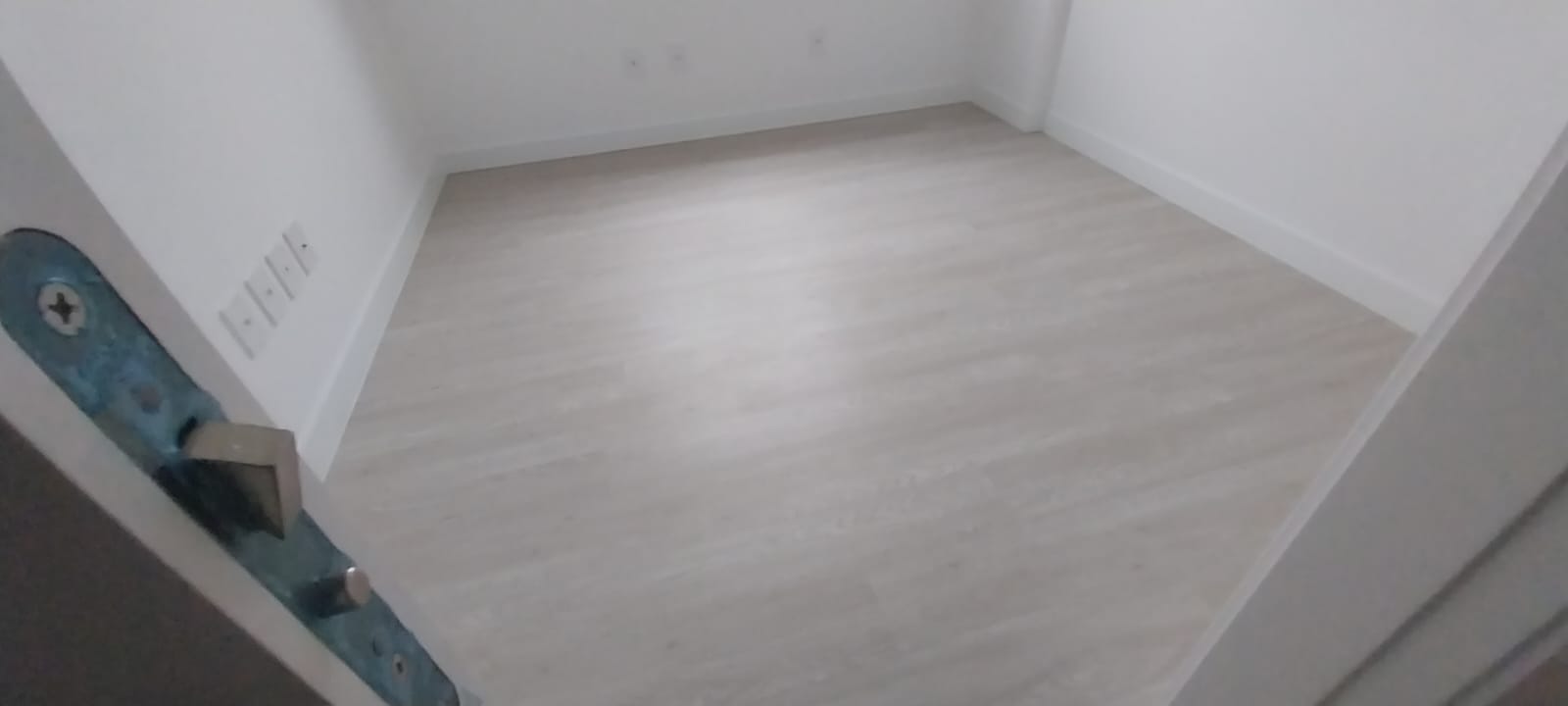 PISO VINÍLICO DE PVC PLÁTANO — foto 3