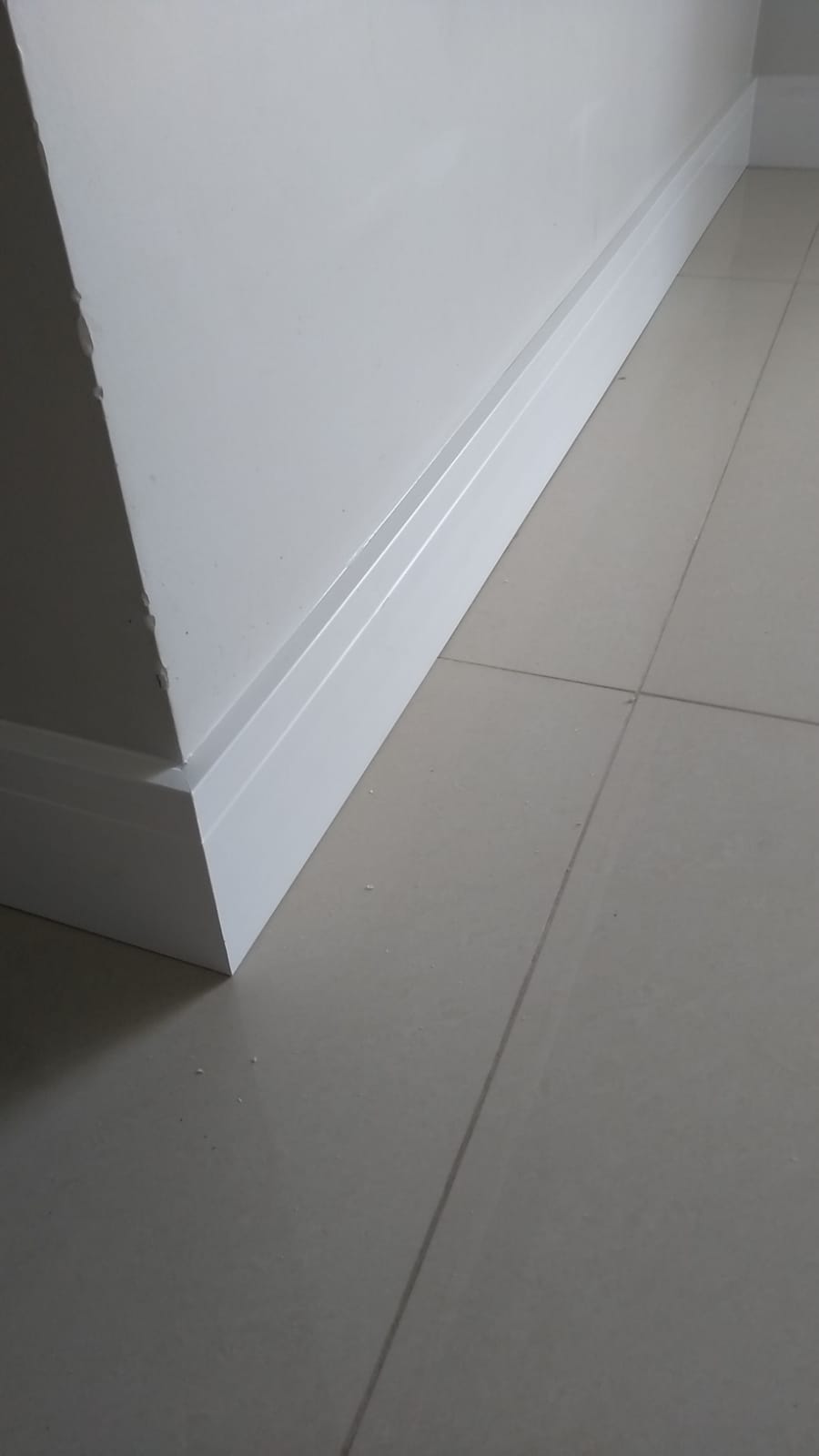 Rodapé de poliestireno com 12 cm — foto 3