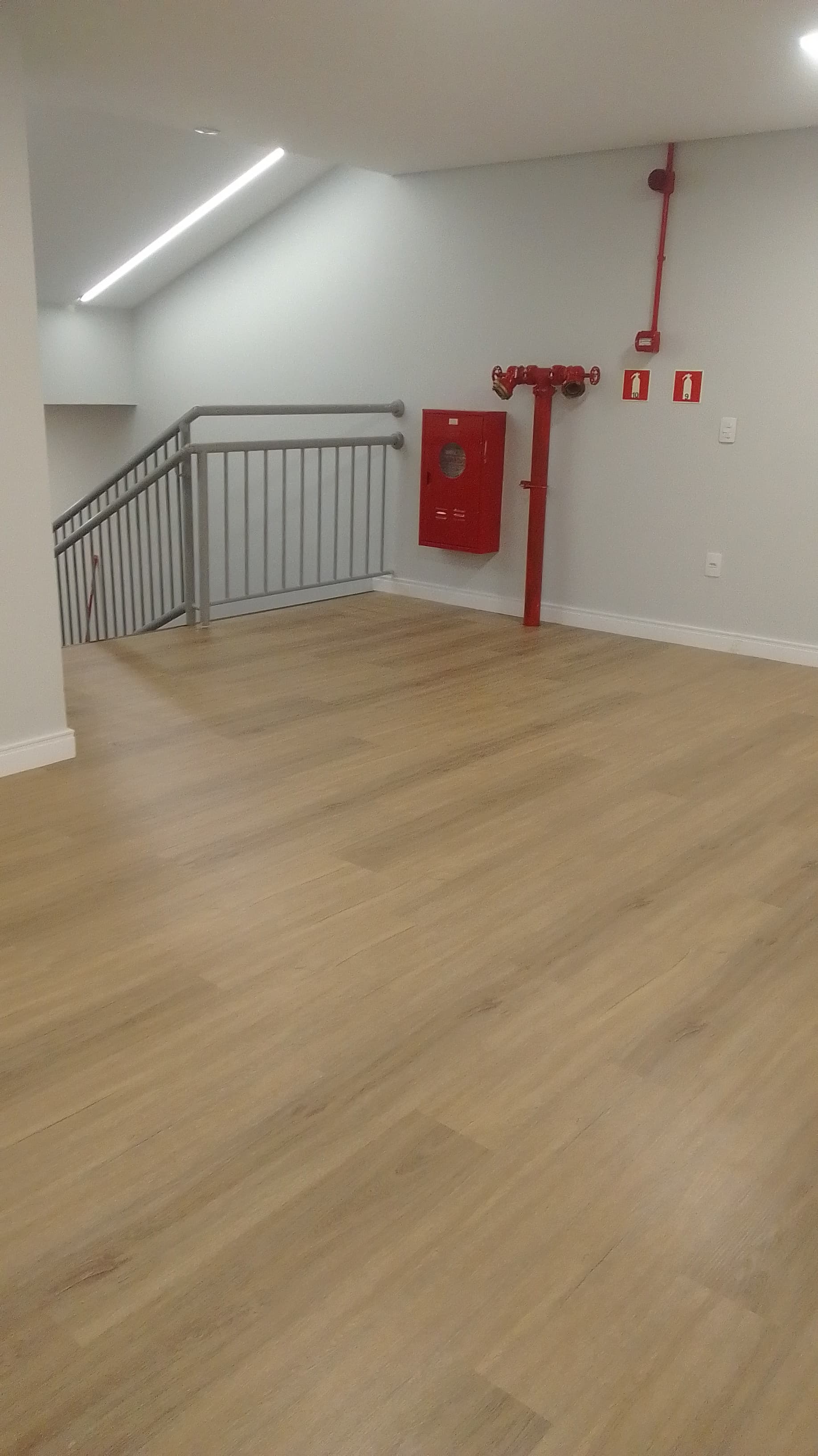 PISO VINÍLICO DE PVC  — foto 4