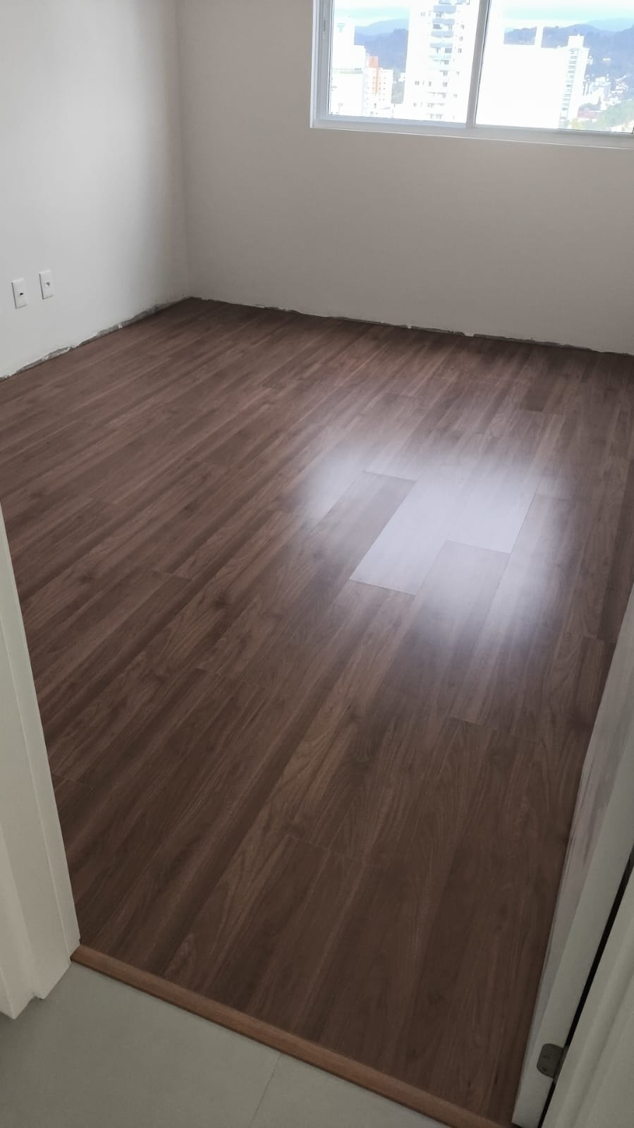 PISO LAMINADO NOCE ORO — foto 3