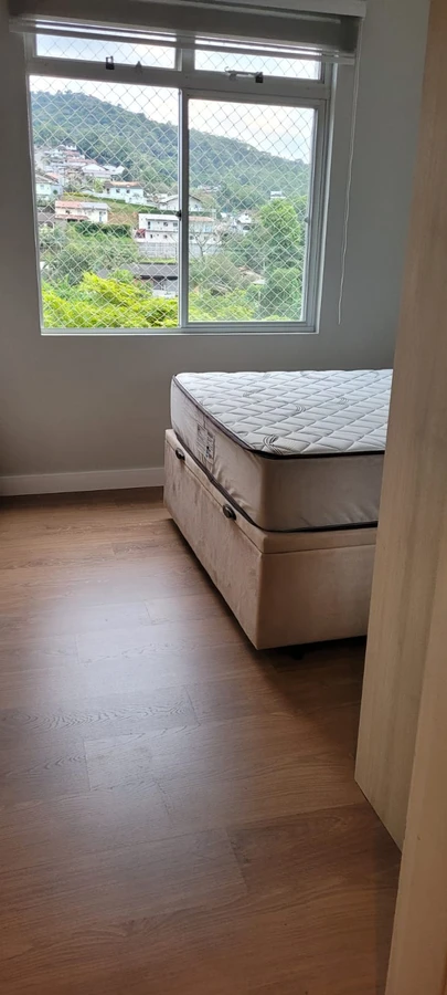 PISO LAMINADO CARVALHO NATURAL ENVERNIZADO — foto 4
