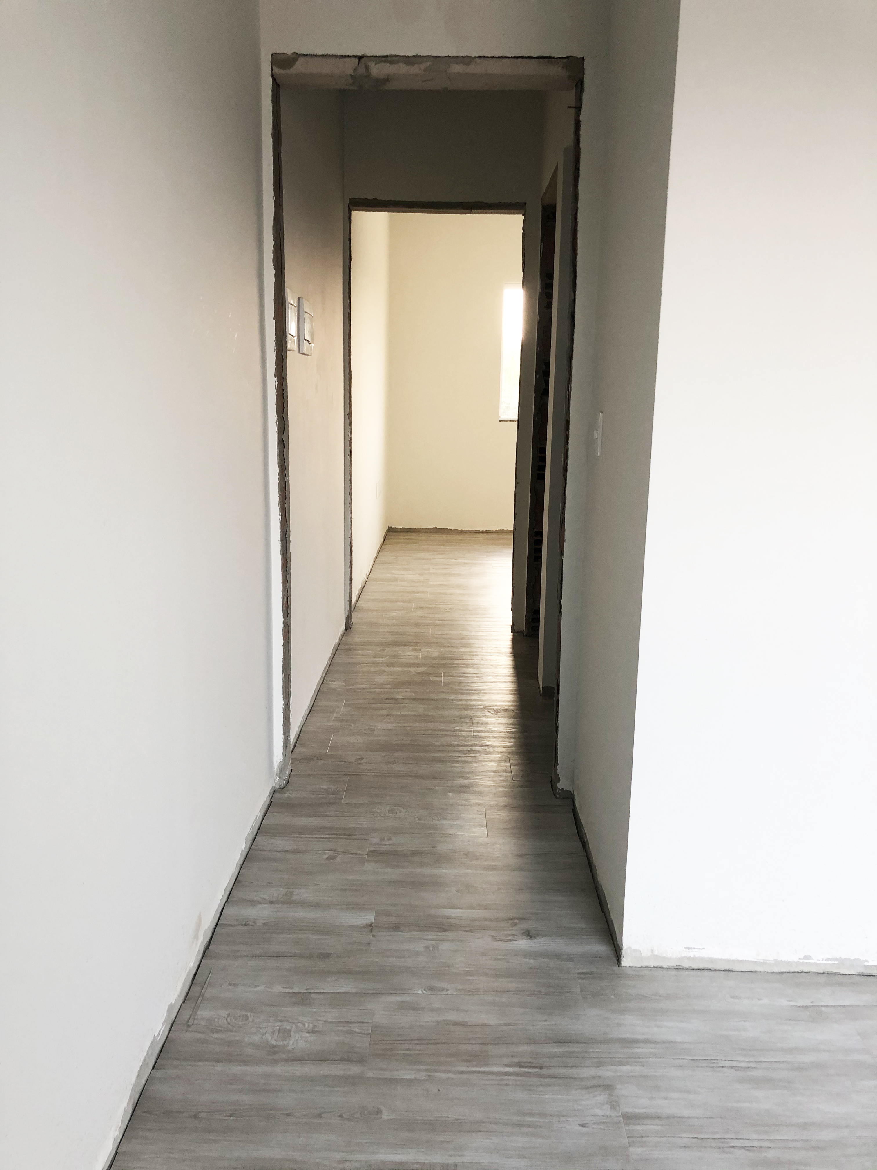 PISO DE PVC PÁTINA NEVOA — foto 4