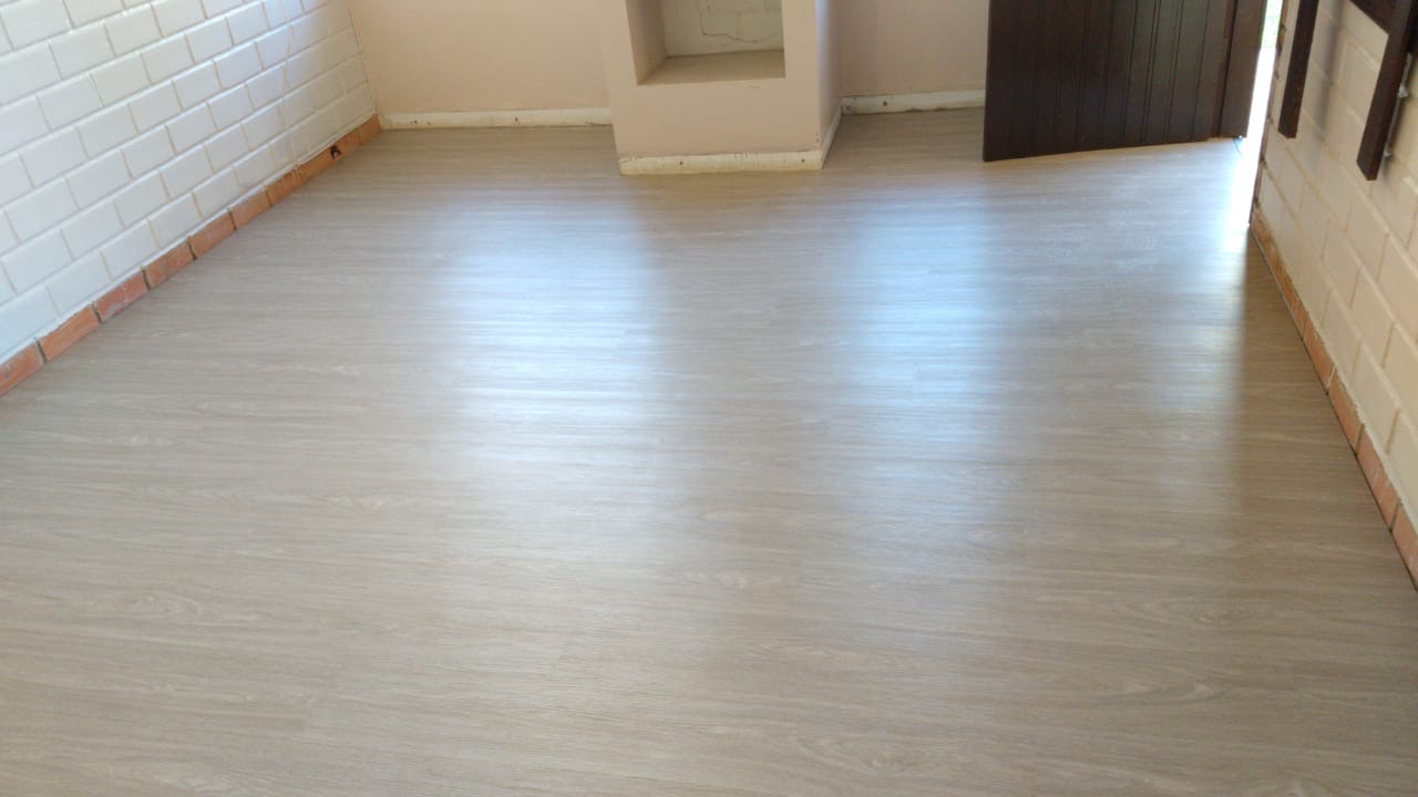 PISO DE PVC LAVANDA — foto 3