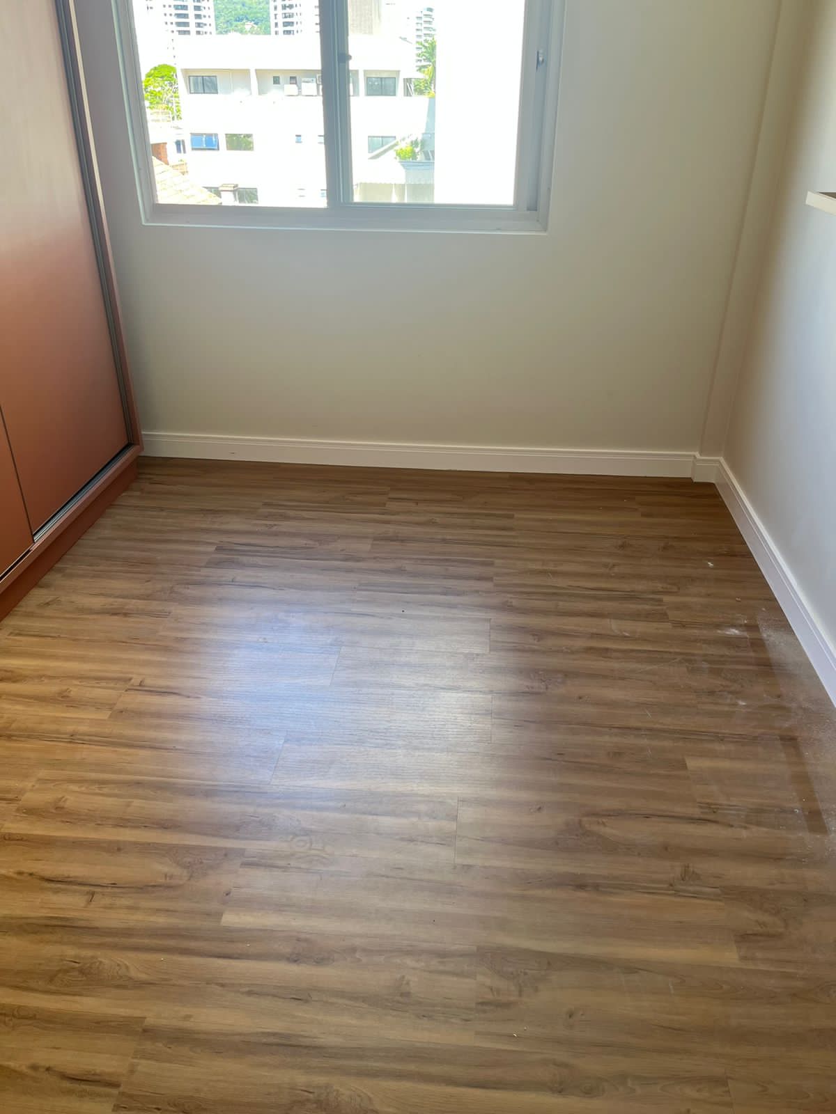 PISO VINÍLICO BÉTULA INSTALADO — foto 2