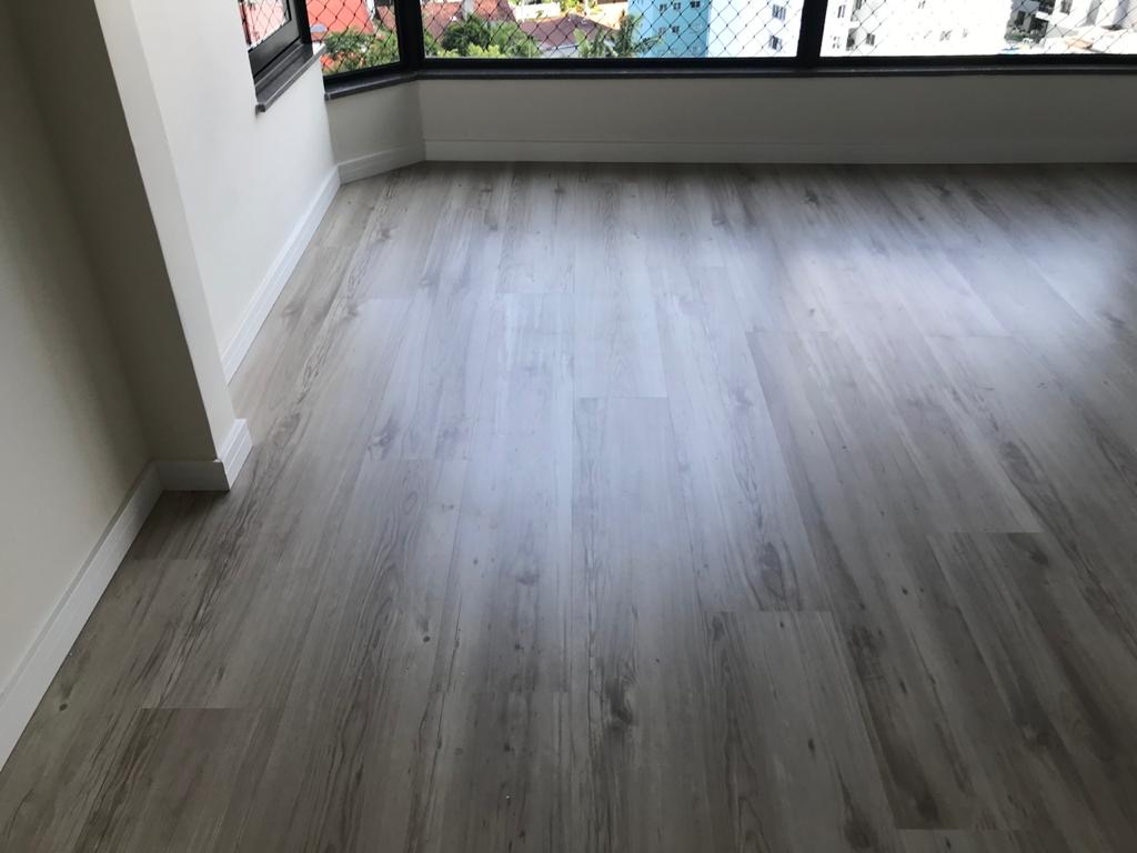 Piso laminado Decapê