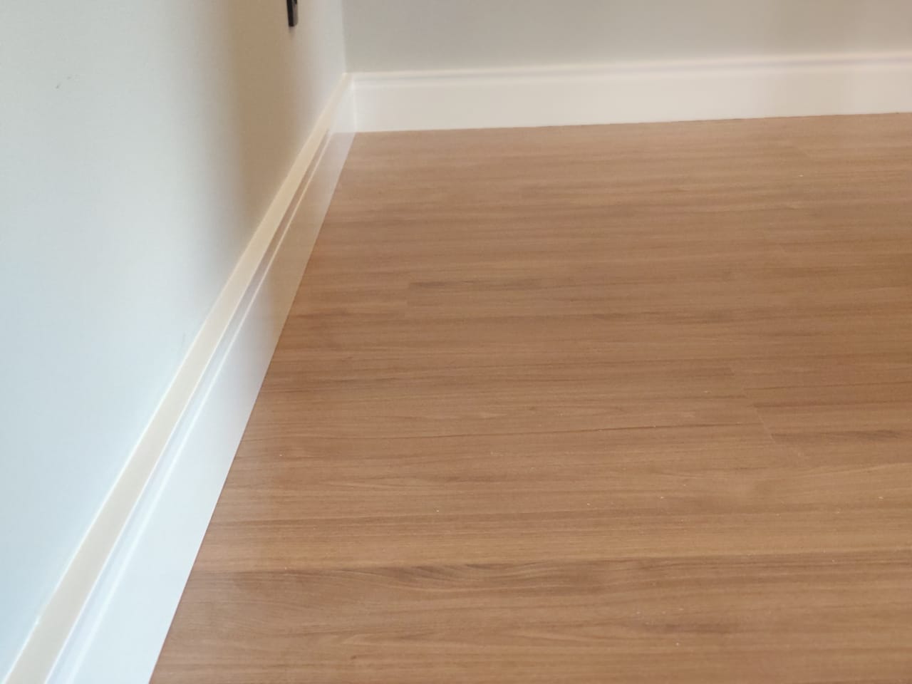 Piso laminado Nogueira Málaga — foto 4