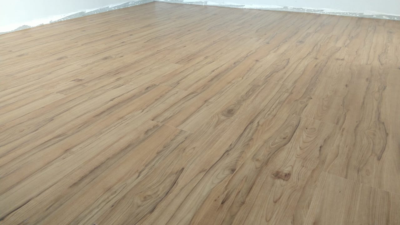 PISO DE PVC CARVALHO TURIM — foto 2