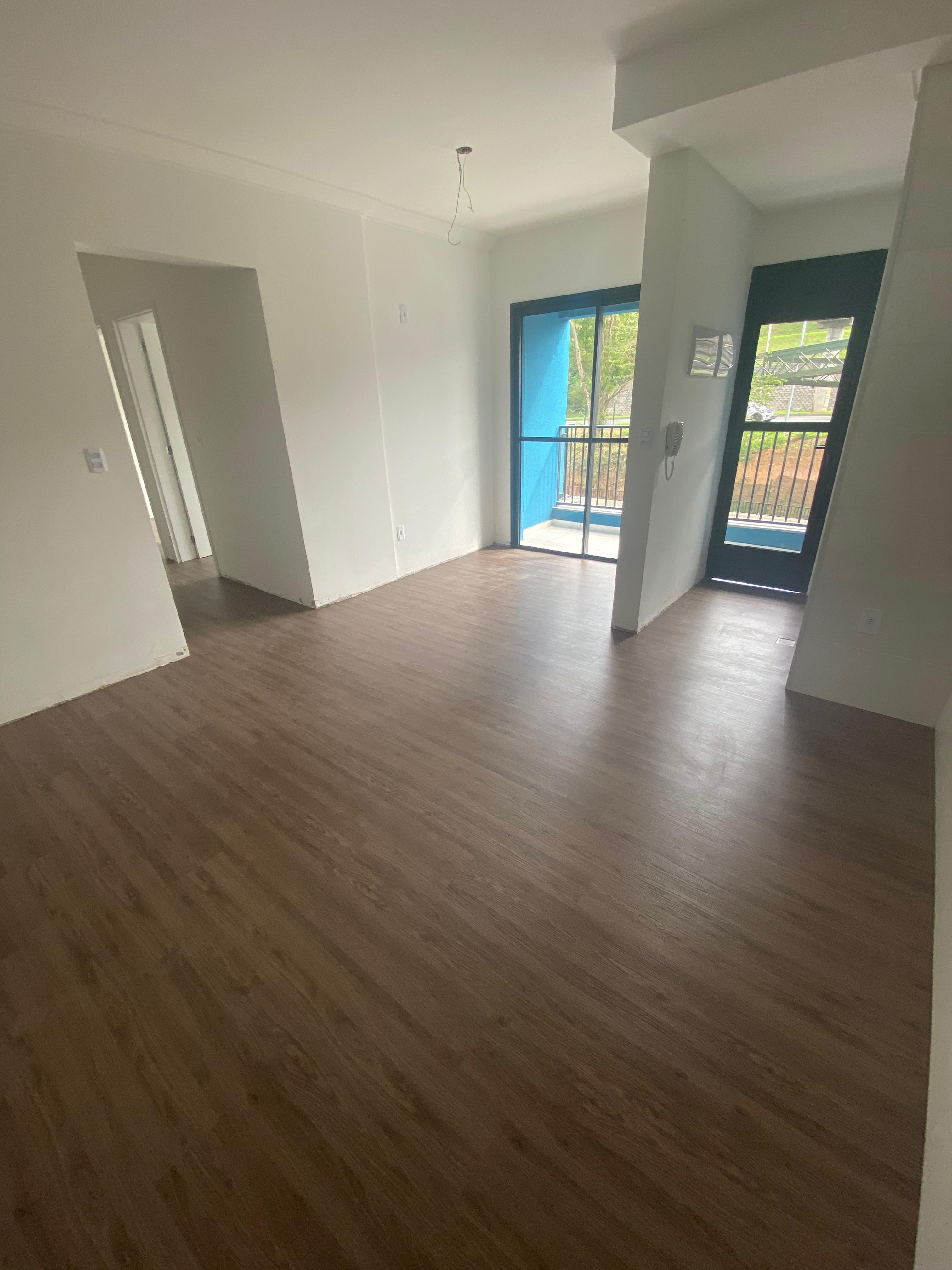 PISO VINÍLICO DE PVC CRAVO — foto 3