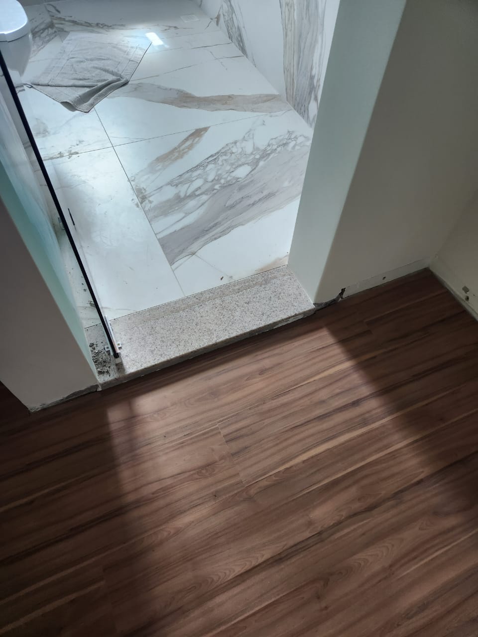 PISO LAMINADO CACAU MARFIM — foto 3