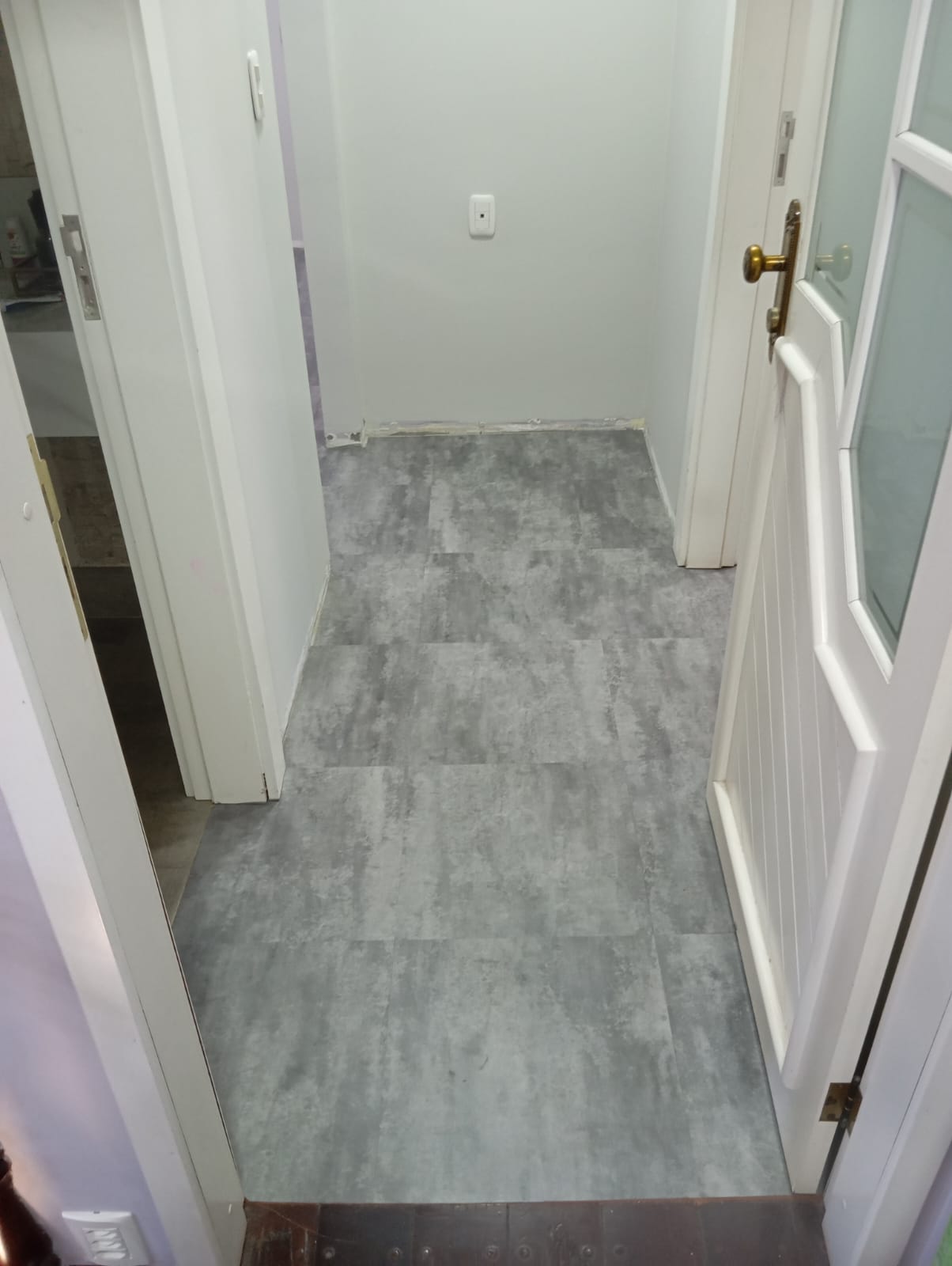 PISO VINÍLICO DE PVC CHUMBO