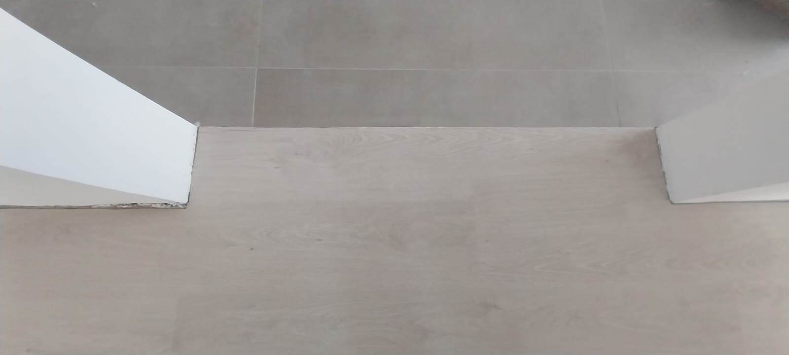 PISO VINÍLICO DE PVC PLÁTANO — foto 5