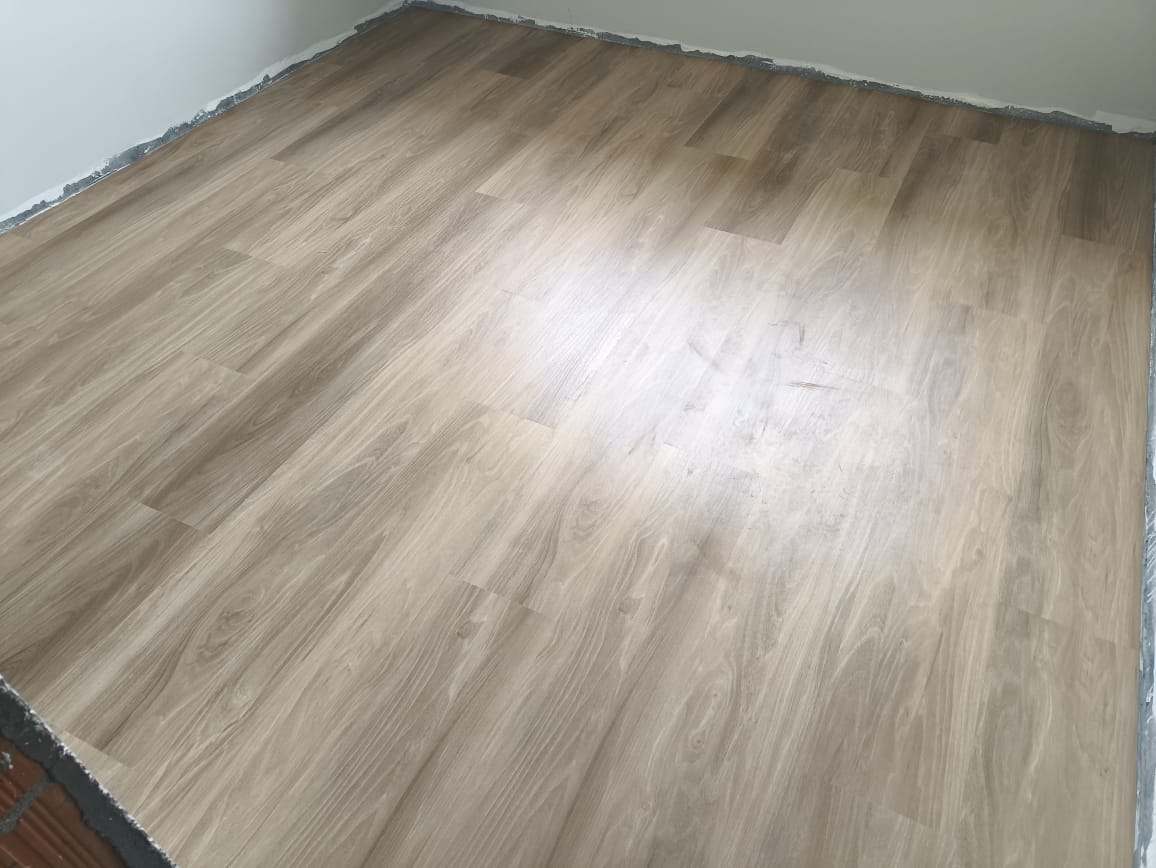PISO VINÍLICO DE PVC CAMÉLIA — foto 10