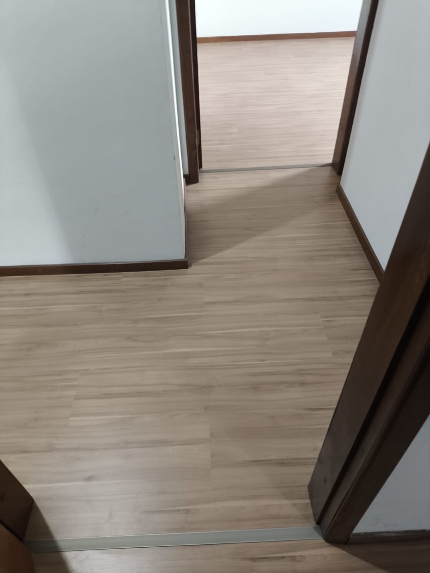 PISO LAMINADO CAPUCCINO — foto 3