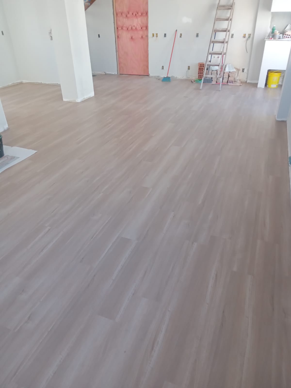 PISO VINÍLICO VANILLE — foto 11