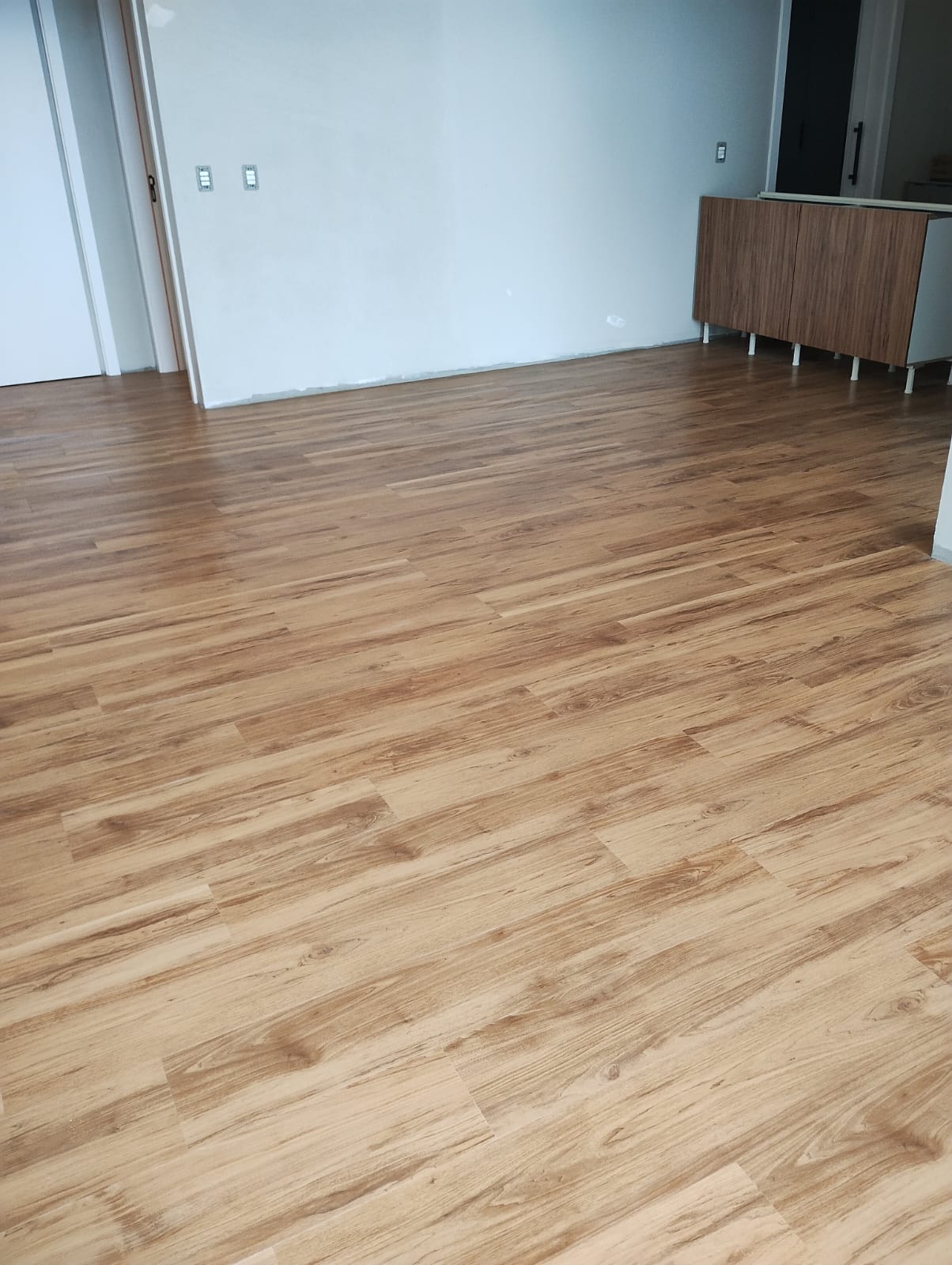 PISO VINÍLICO DE PVC CAMÉLIA — foto 3