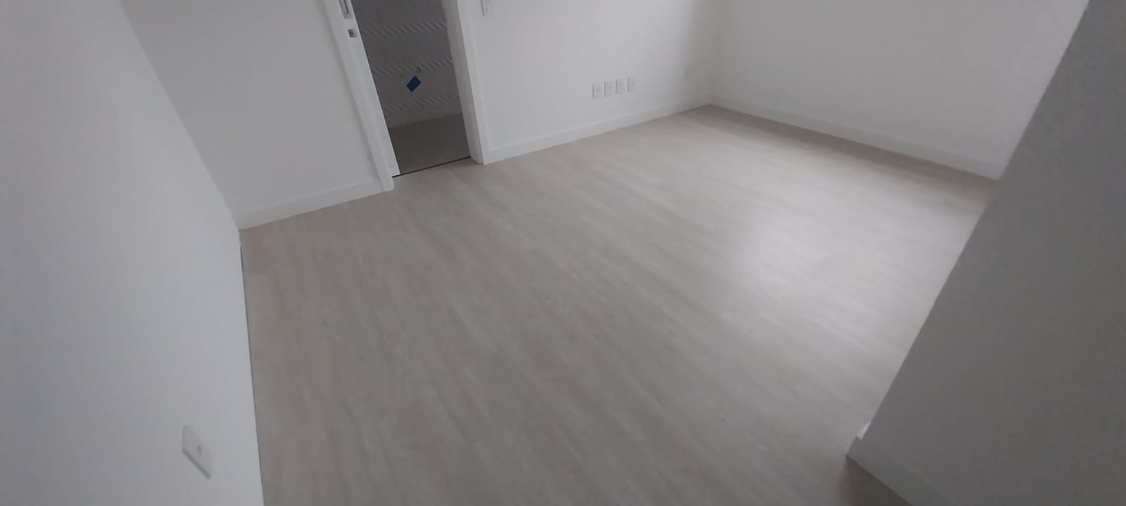 PISO VINÍLICO DE PVC PLÁTANO — foto 7