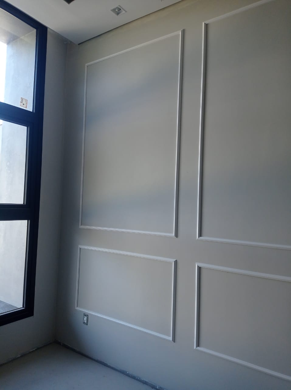 BOISERIE DE POLIESTIRENO INSTALADO — foto 3