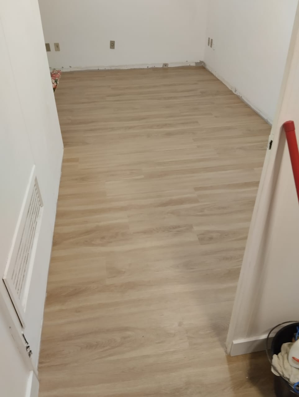 PISO VINÍLICO DE PVC PAPOULA — foto 2