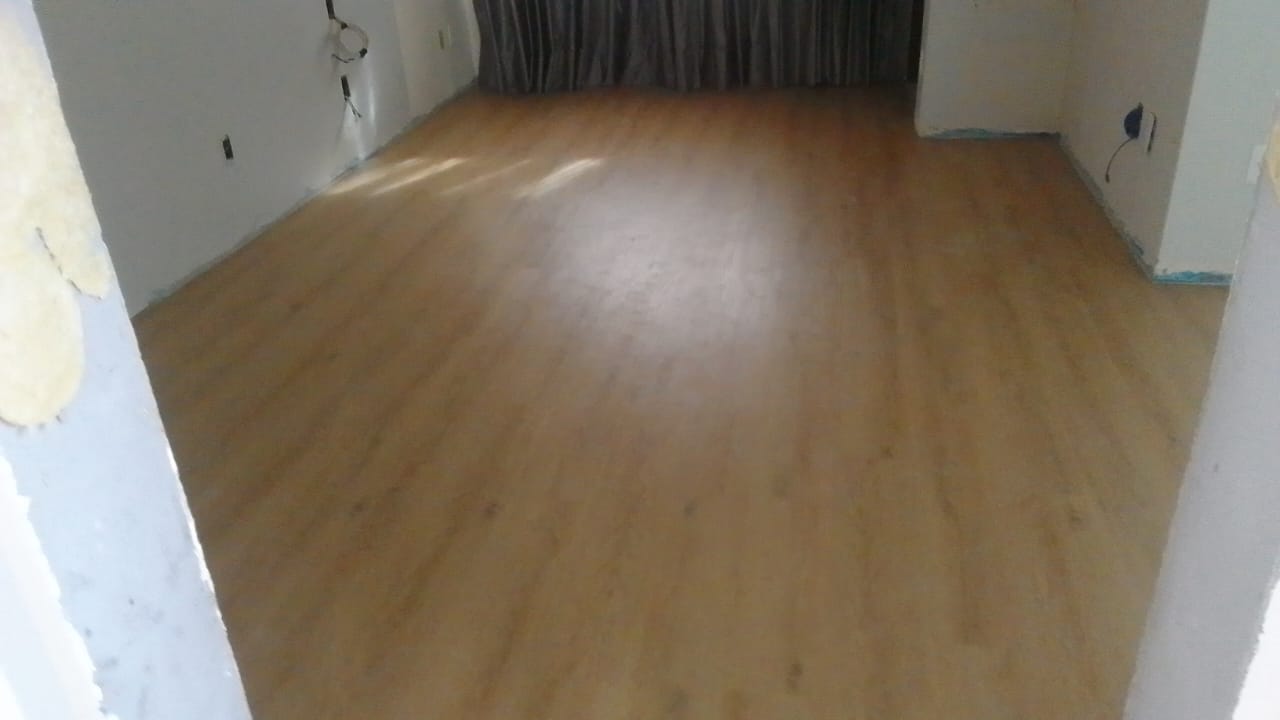 PISO VINÍLICO DE PVC CORUPIXÁ — foto 2