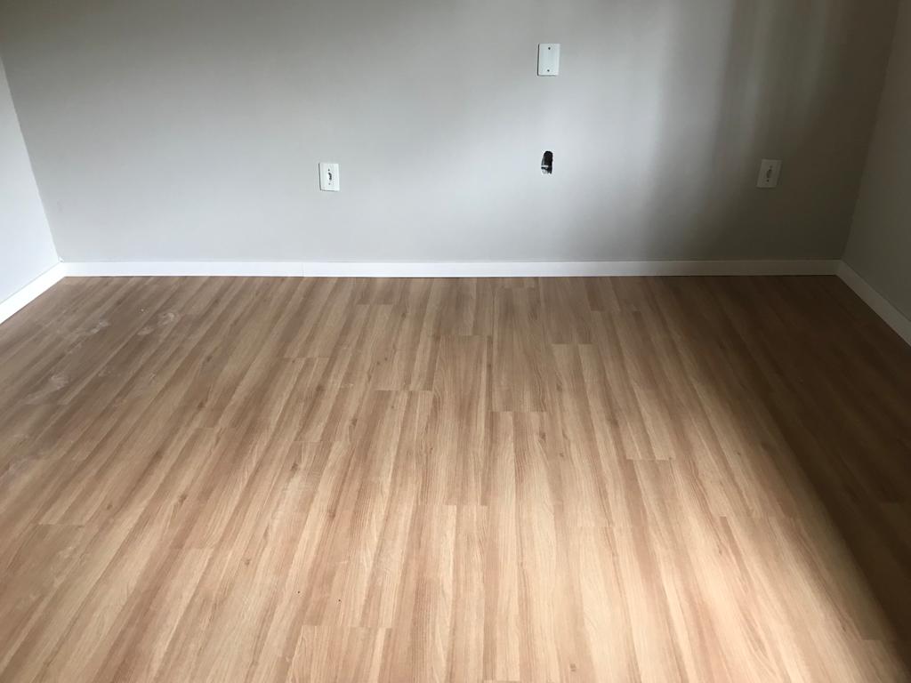 PISO DE PVC IPÊ REALE — foto 3