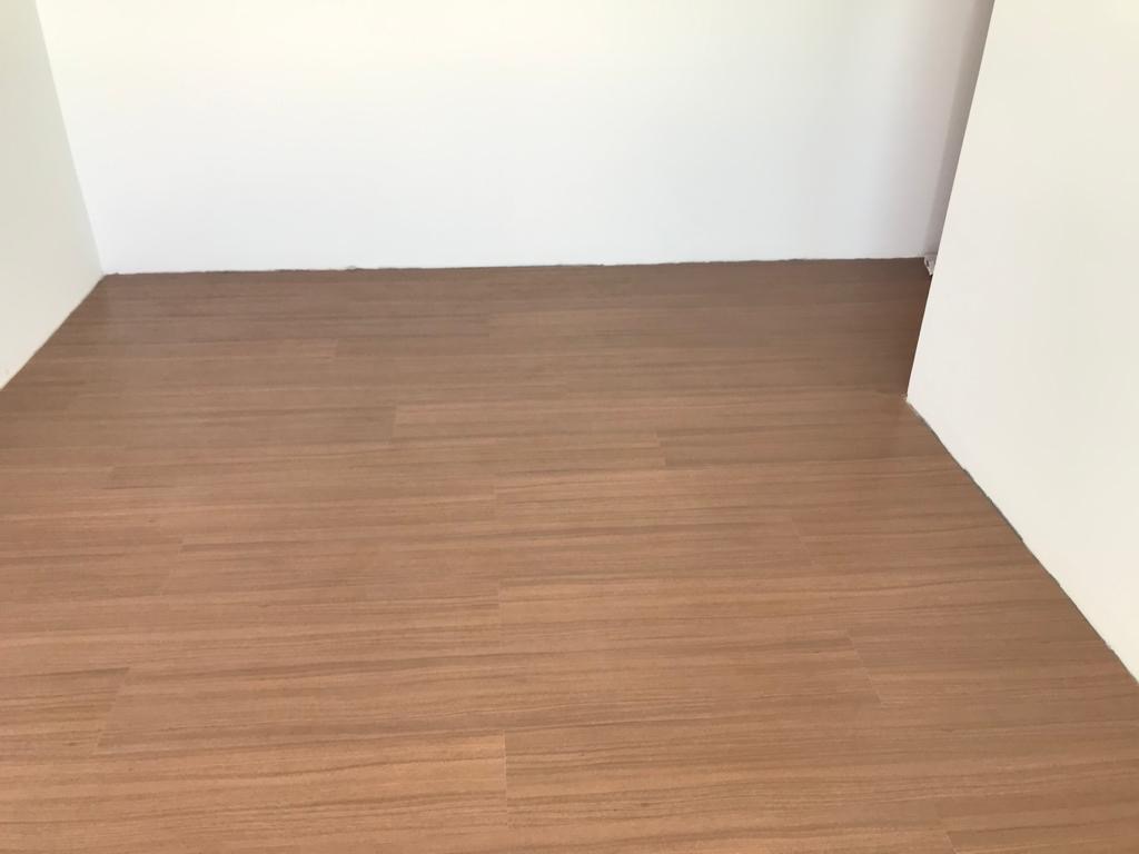 Piso laminado Nogueira Natural