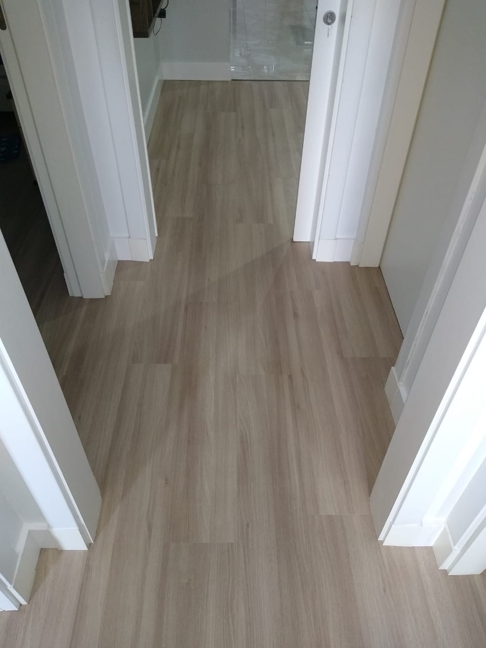 PISO DE PVC PÁTINA ROMA — foto 3