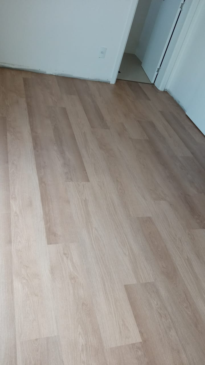 PISO VINÍLICO DE PVC GÉRBERA — foto 4
