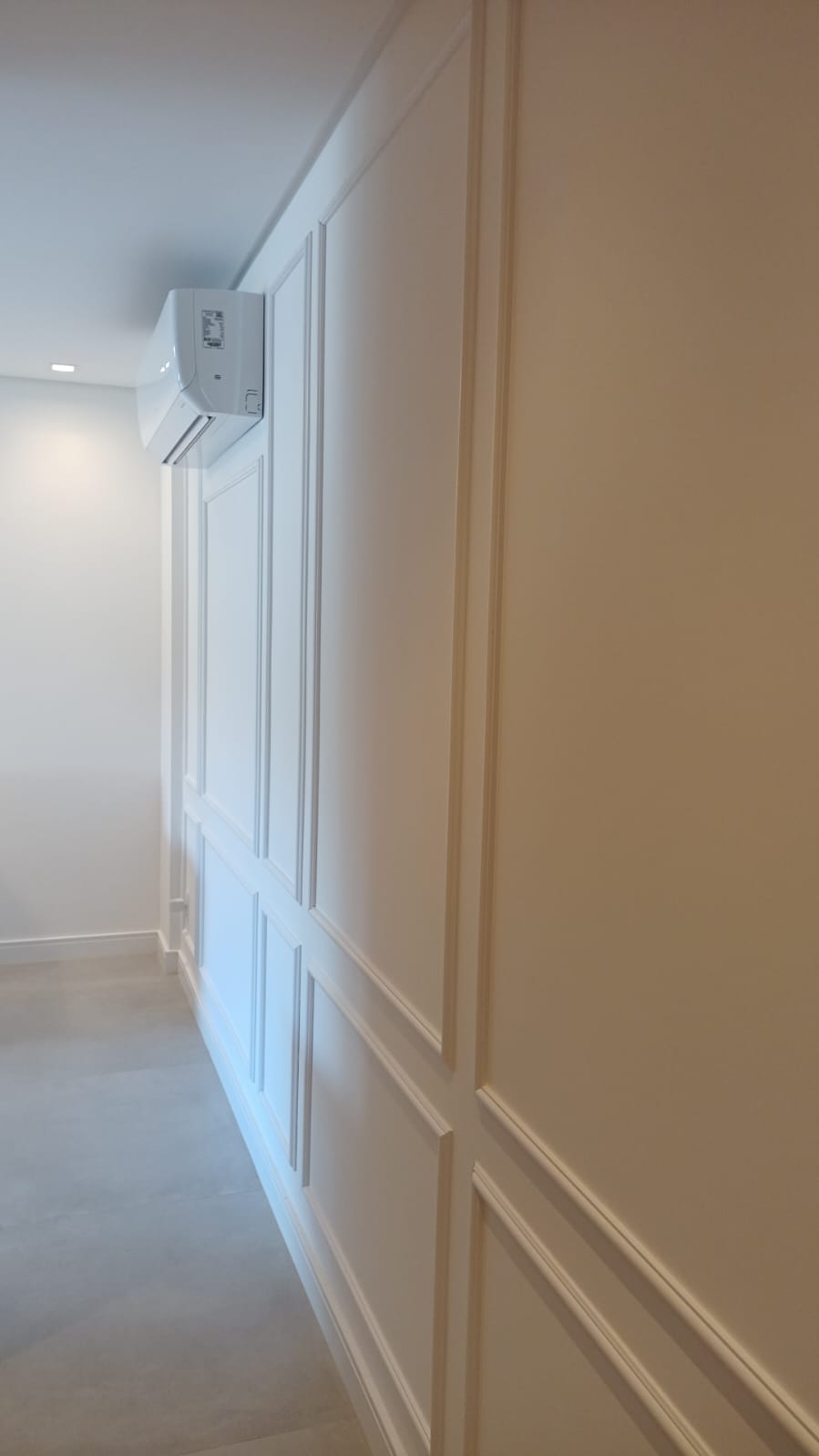 BOISERIE DE POLIESTIRENO INSTALADO — foto 2