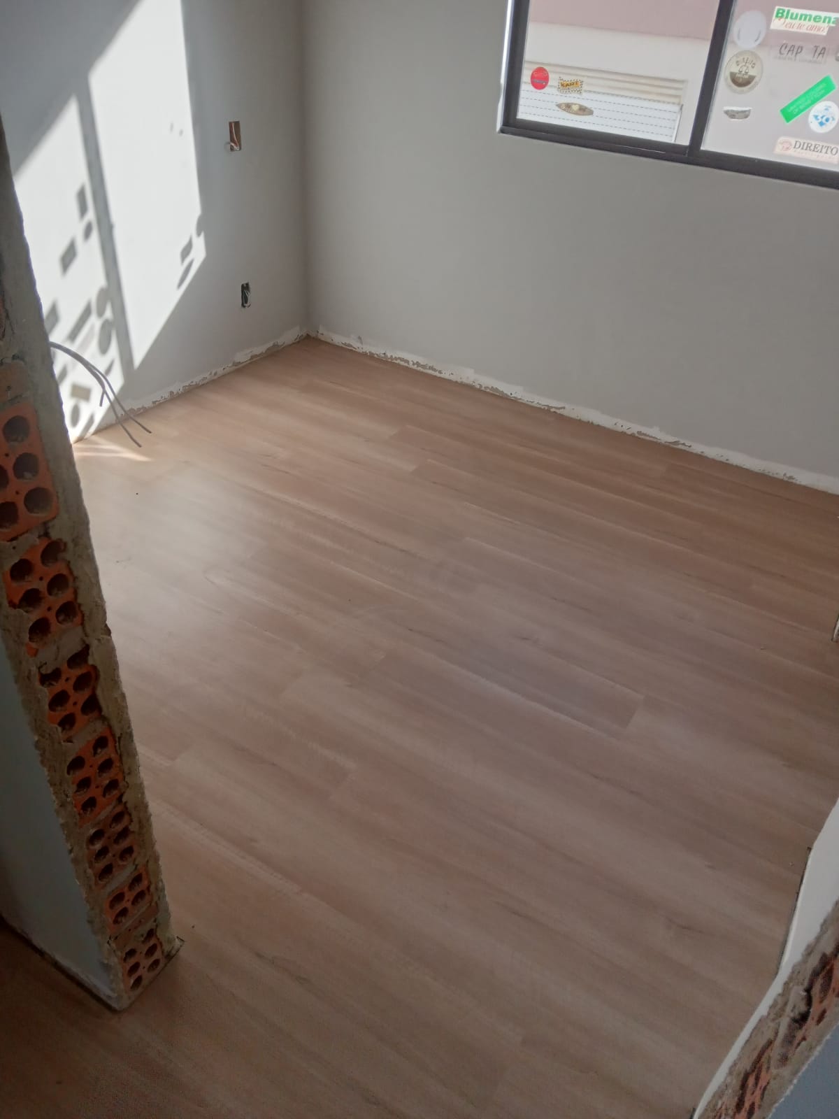 PISO VINÍLICO VANILLE