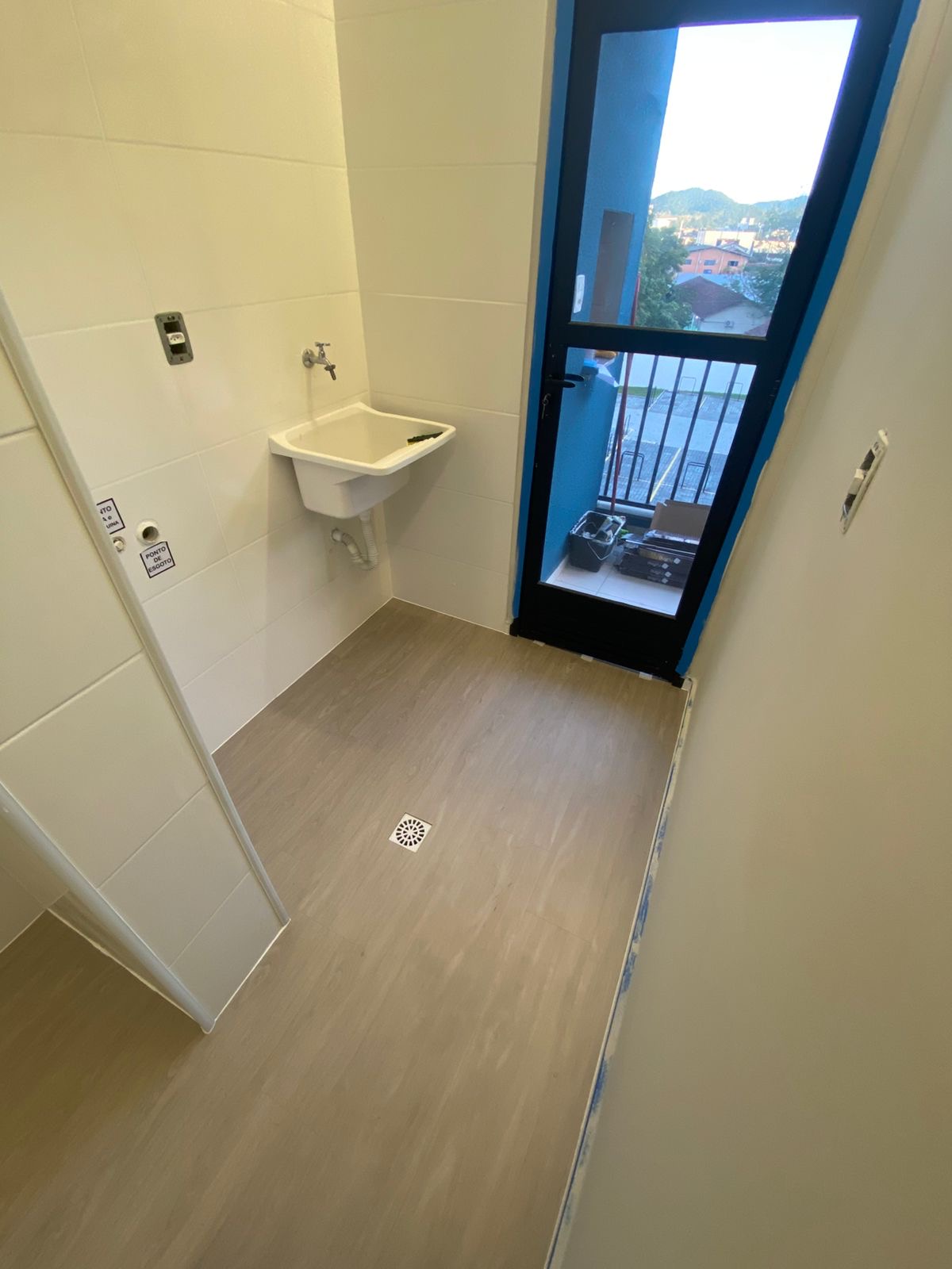 PISO VINÍLICO DE PVC PLÁTANO — foto 5