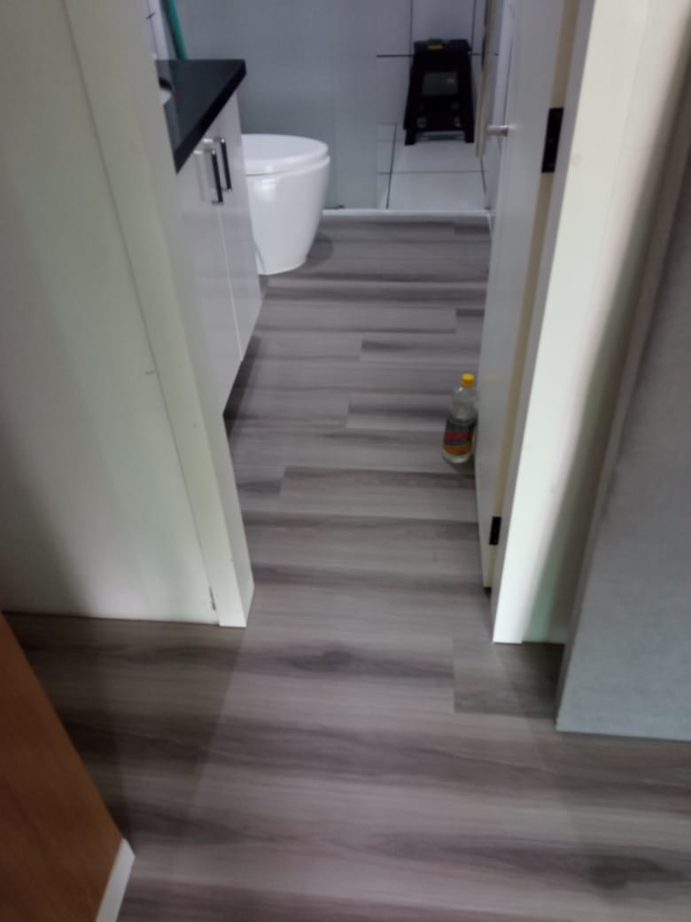 PISO VINÍLICO DE PVC SILVER — foto 2