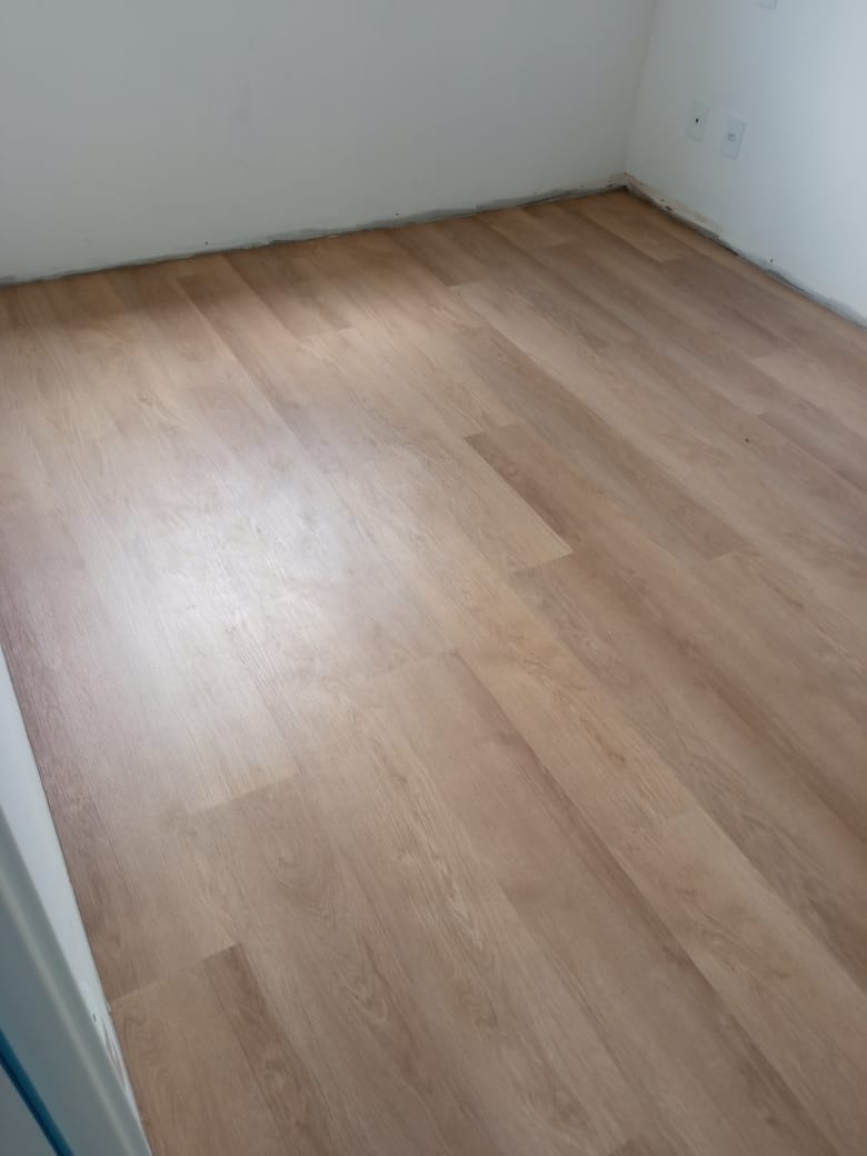 PISO VINÍLICO DE PVC GÉRBERA — foto 5